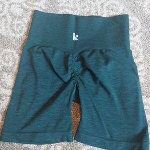 Kamo Fitness Dark Green Scrunch Shorts